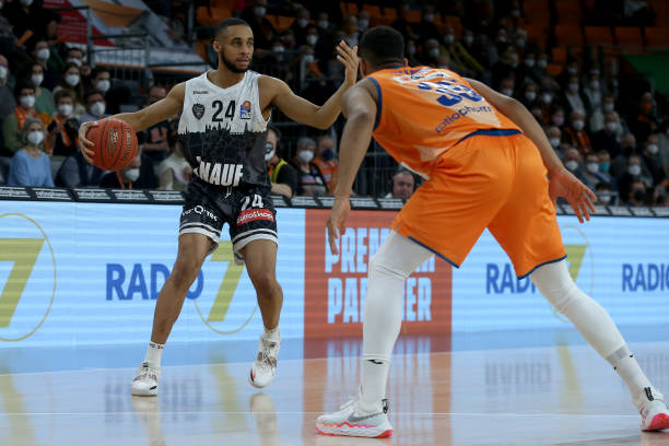 球队锋线的 球队锋线的