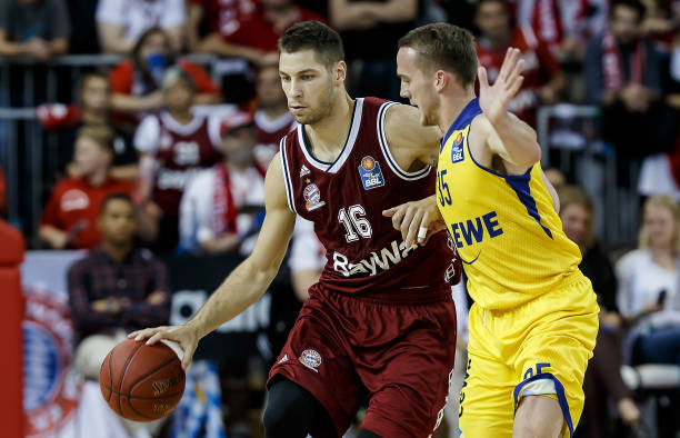 豪门硬碰硬 豪门硬碰硬